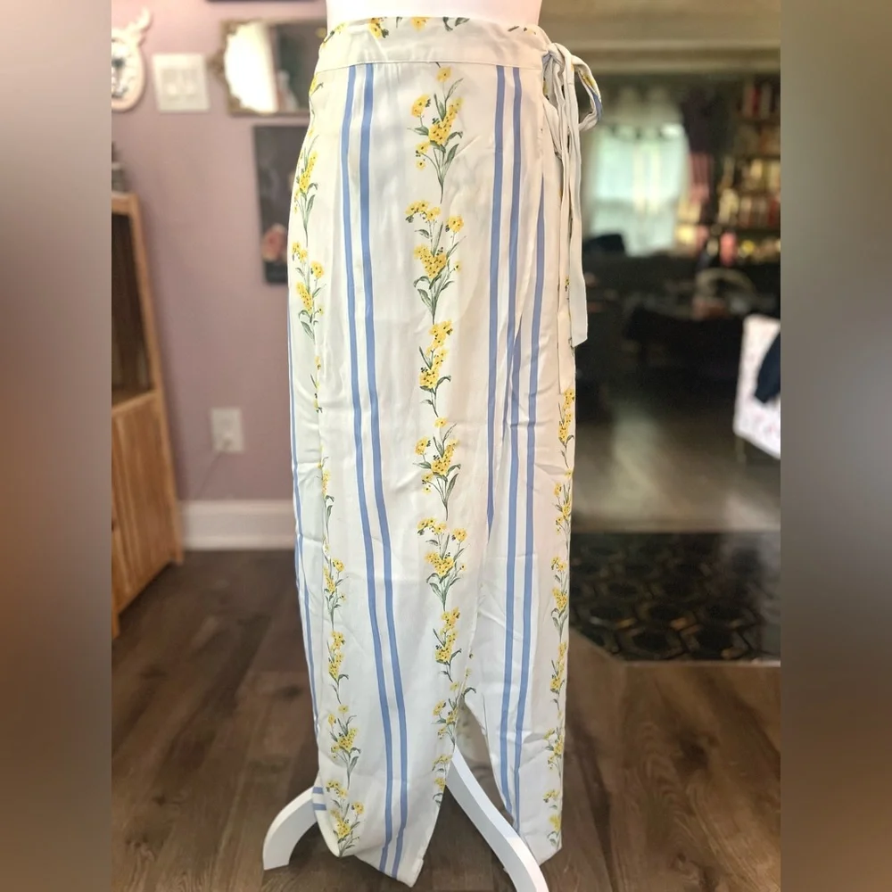 Floral Striped Wrap Skirt - Picture 1 of 4